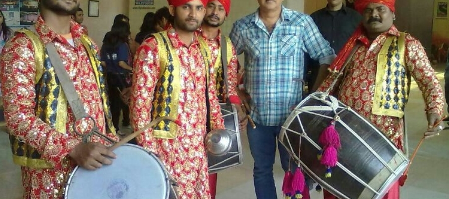 dhol and band